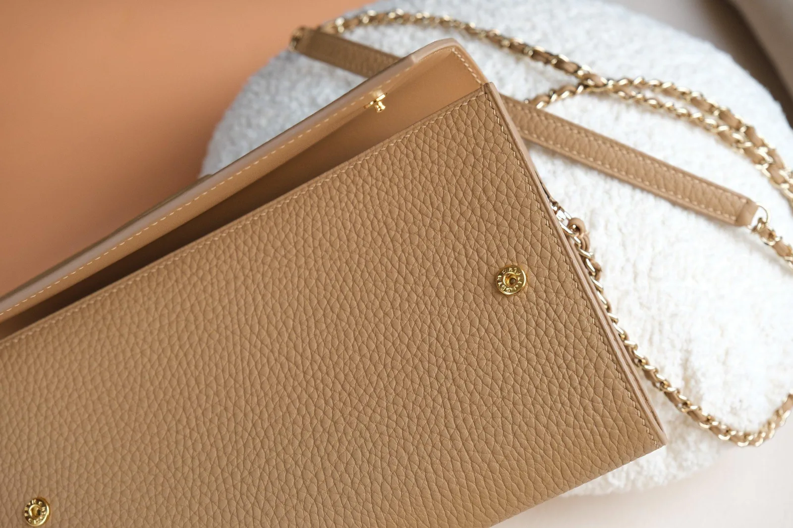 Wallet On Chain - Da Clemence - BurlyWood - Hình 8