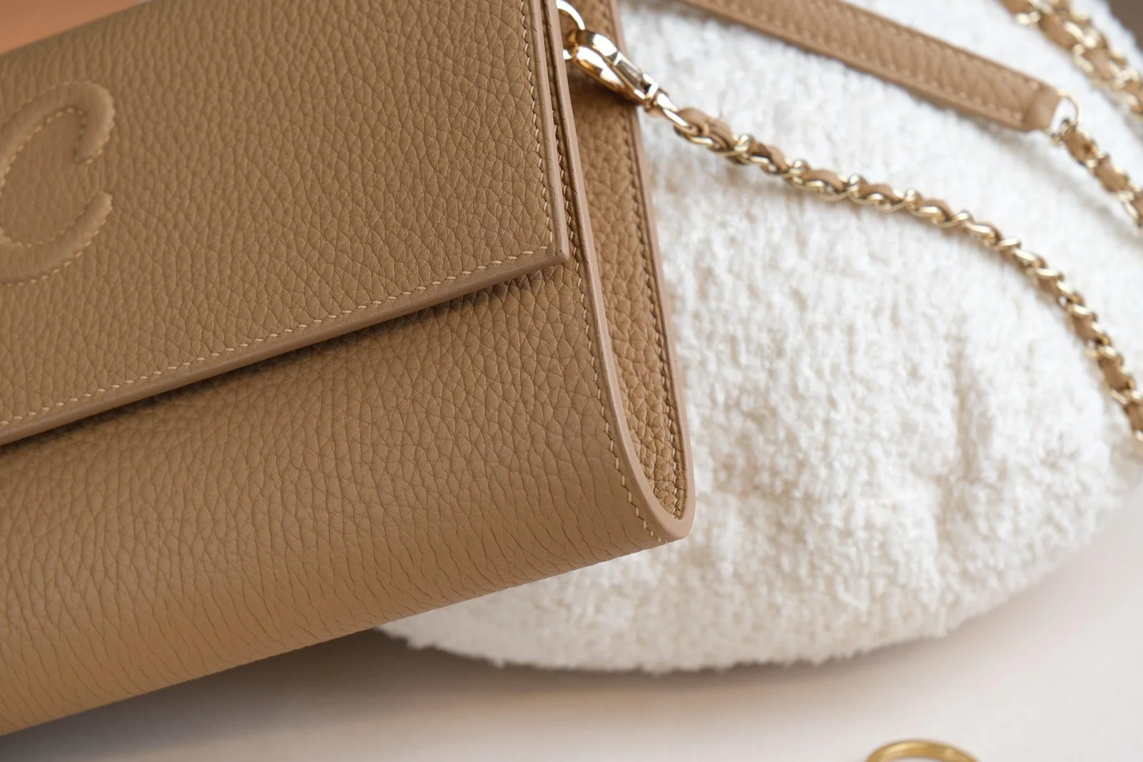 Wallet On Chain - Da Clemence - BurlyWood - Hình 10