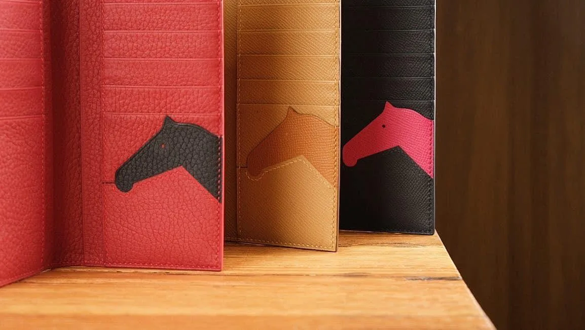 Ví Ngựa Long Wallet - Da Epsom x Da Togo - Black, Red, Yellow - Hình 3