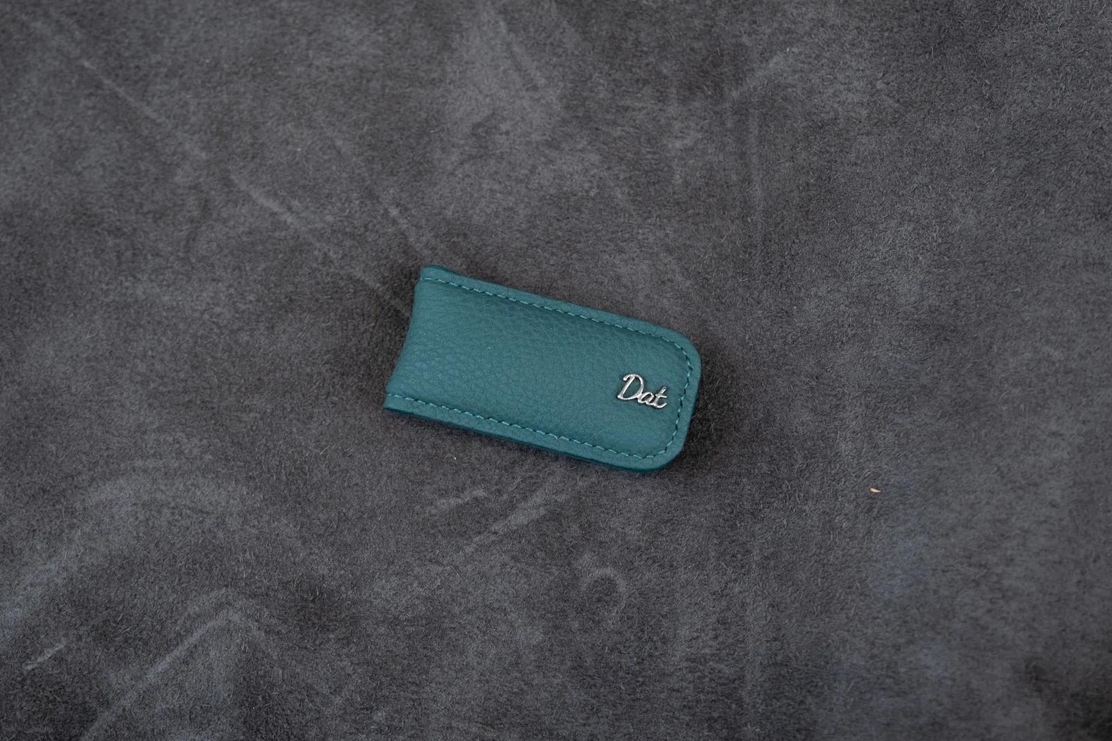 Money Clip Thiết kế Tag Logo/Tên  - Da Togo - Xanh Lá - KOI Leather