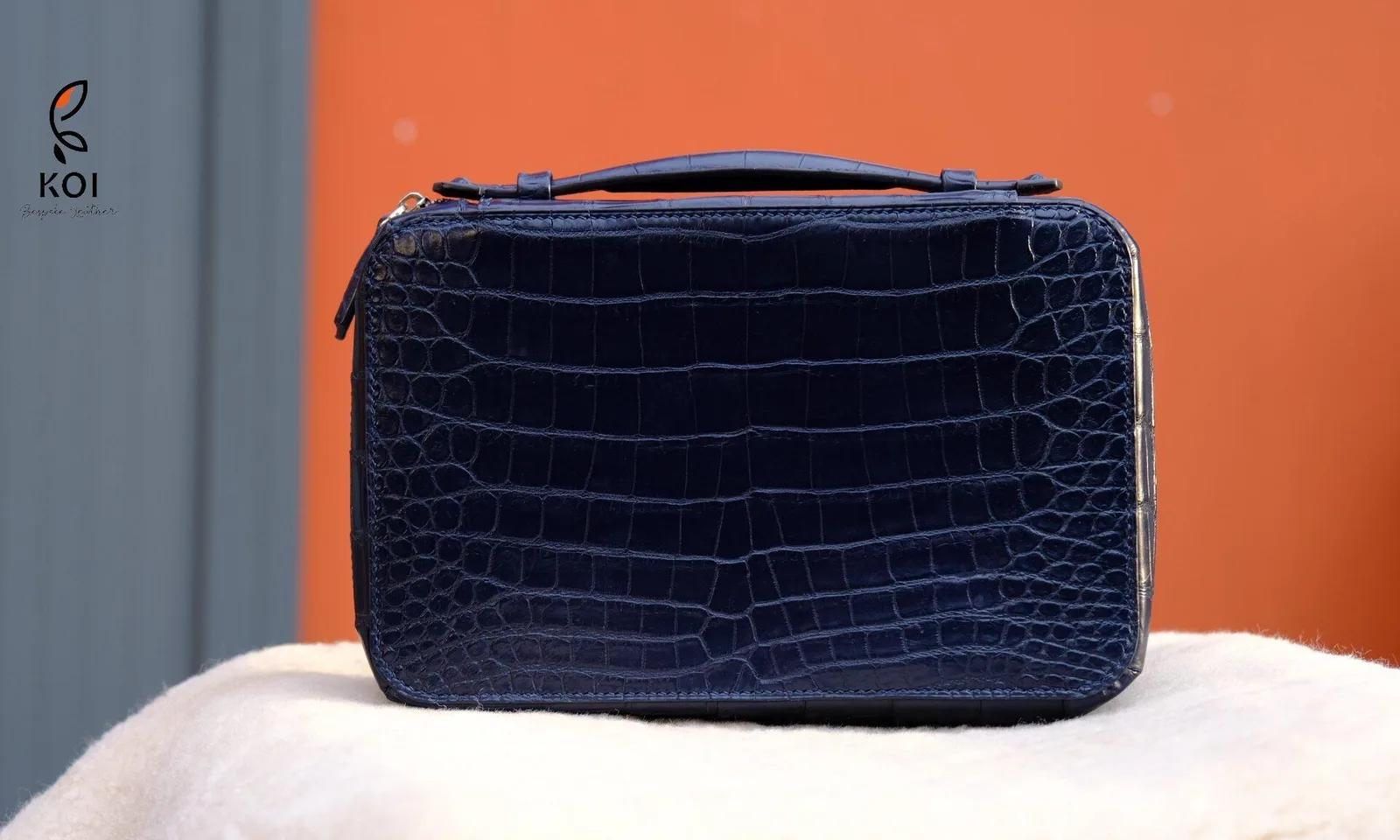 Men's Crocodile Bag — 24 × 18 cm, Black