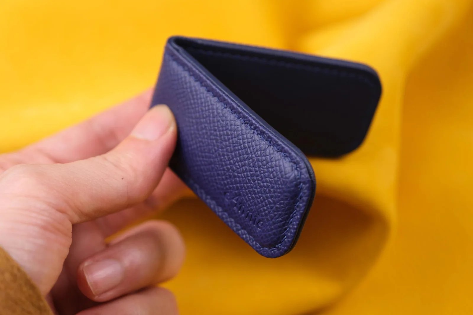 Ảnh Koi Leather product - Koi Leather